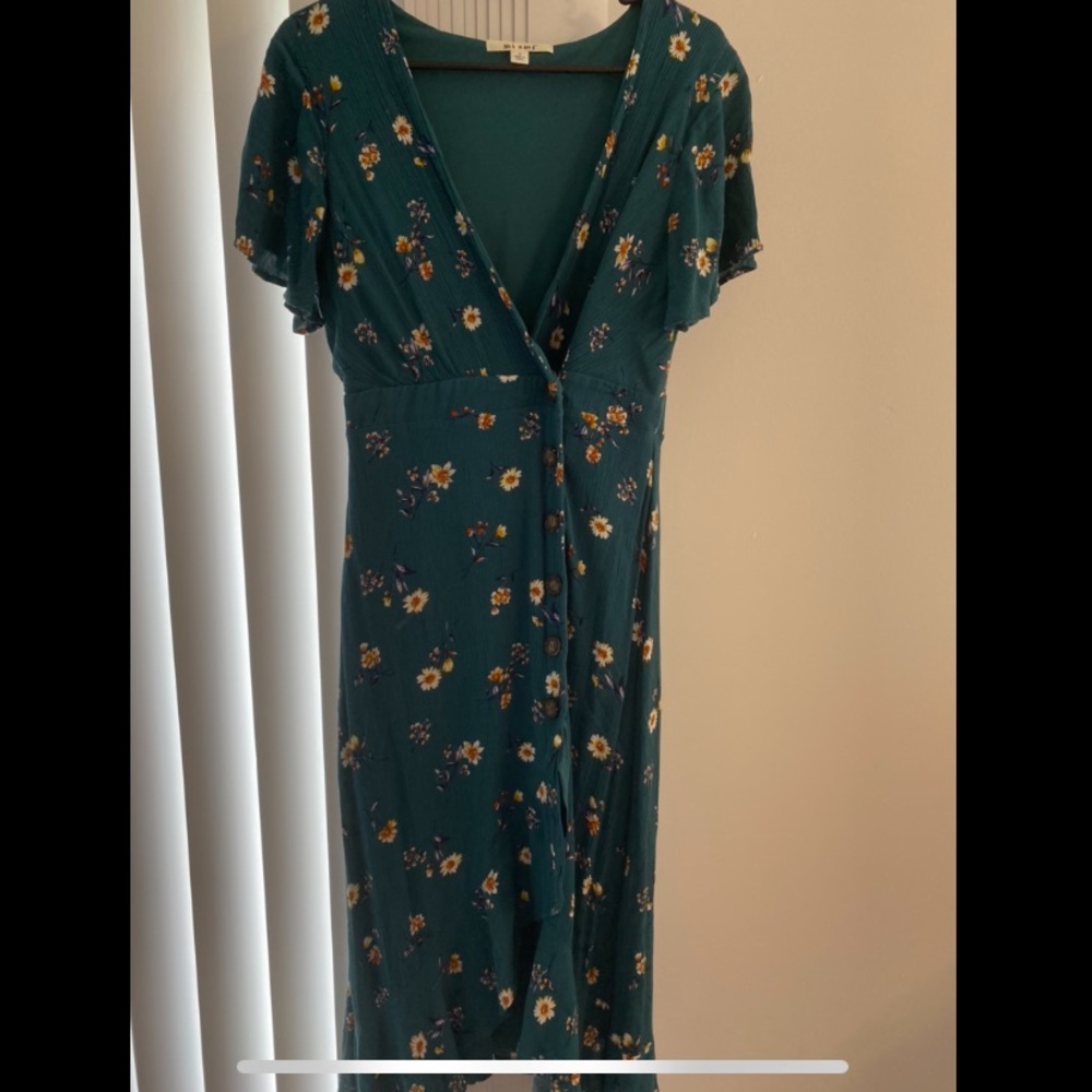 Green floral Wrap Dress. Size Small. Brand - miami (purchased from Franchesca’s)